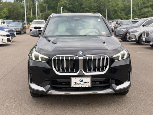 Black Sapphire Metallic 2026 BMW X1 xDrive28i