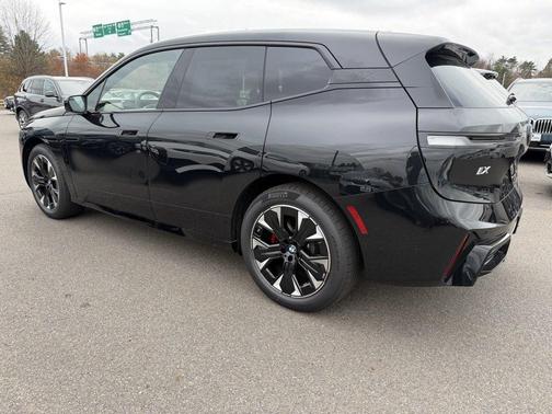 2026 BMW iX xDrive45