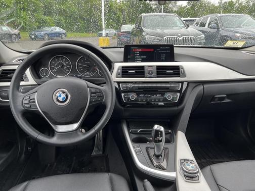 2018 BMW 320 i xDrive