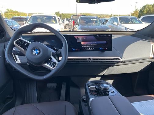 2026 BMW iX xDrive45