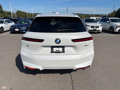 2026 BMW iX xDrive45