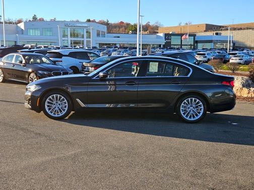 2022 BMW 530 i xDrive