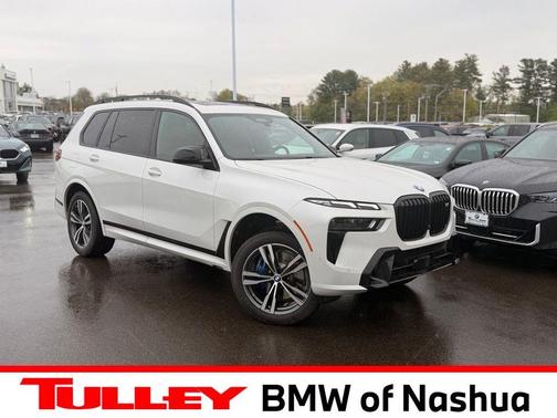 Mineral White Metallic 2026 BMW X7 M60i