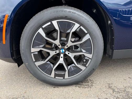 Tanzanite Blue II Metallic 2026 BMW X3 30 xDrive