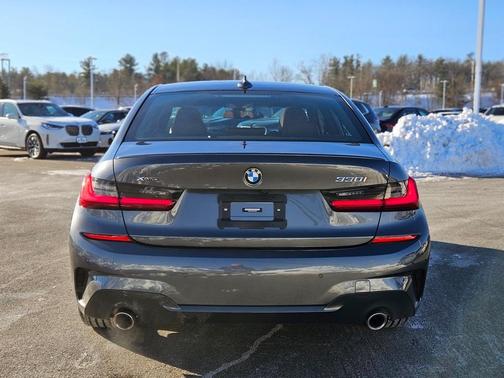 2022 BMW 330 i xDrive