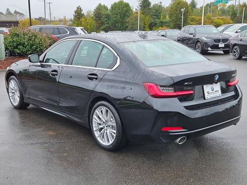 2024 BMW 330 i xDrive