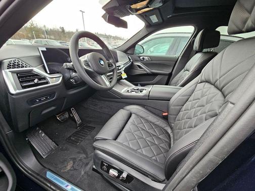 2026 BMW X6 xDrive40i