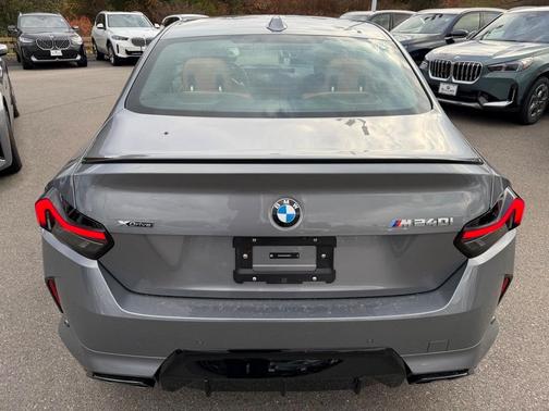 2026 BMW M240 i xDrive