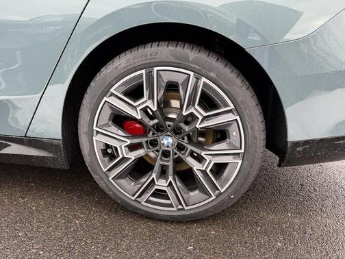 2026 BMW 530 i xDrive