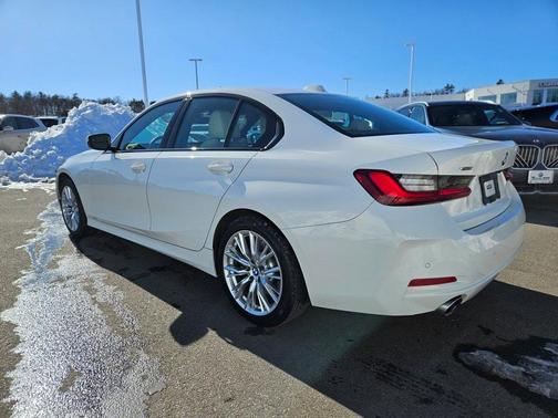 2023 BMW 330 i xDrive