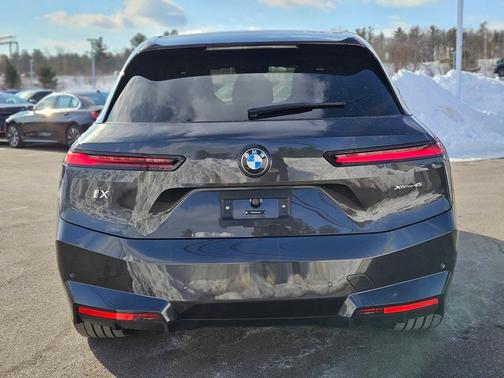 2026 BMW iX xDrive45