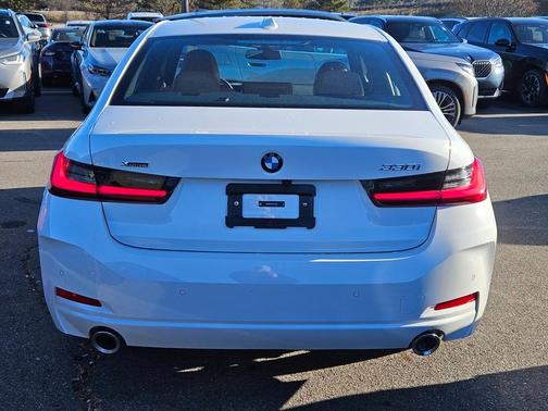 2026 BMW 330 I XDrive NA