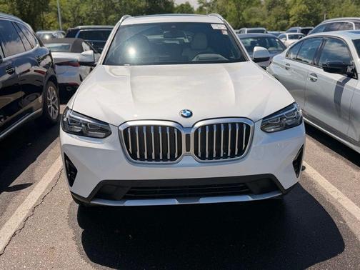 Mineral White Metallic 2024 BMW X3 xDrive30i