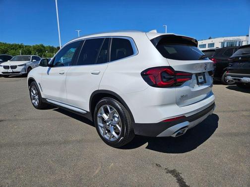 Mineral White Metallic 2024 BMW X3 xDrive30i