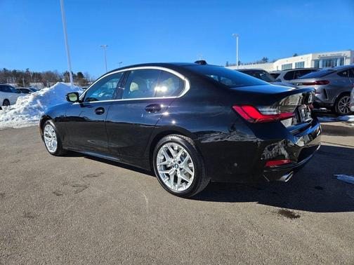 2025 BMW 330 i xDrive