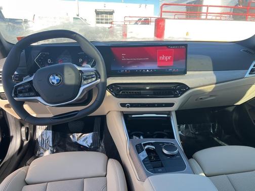 2025 BMW 330 i xDrive