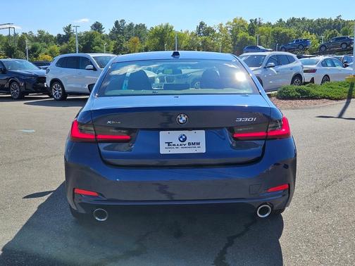 2023 BMW 330 i xDrive