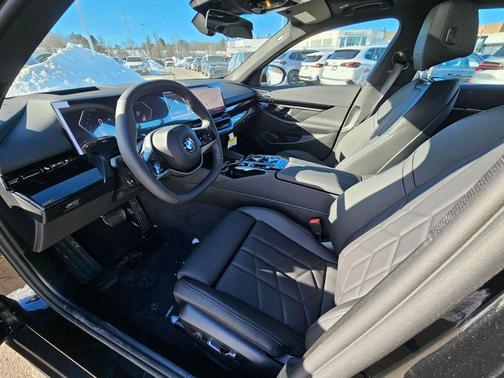 2026 BMW 530 i xDrive