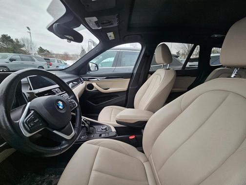 2021 BMW X1 xDrive28i