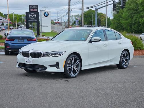 2022 BMW 330 i xDrive