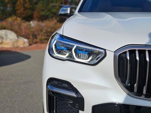 2023 BMW X5 M50i