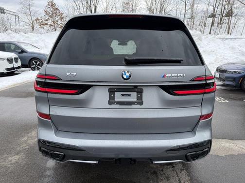2026 BMW X7 M60i