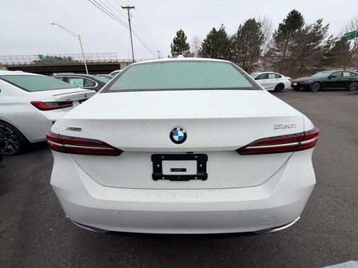 2026 BMW 530 i xDrive