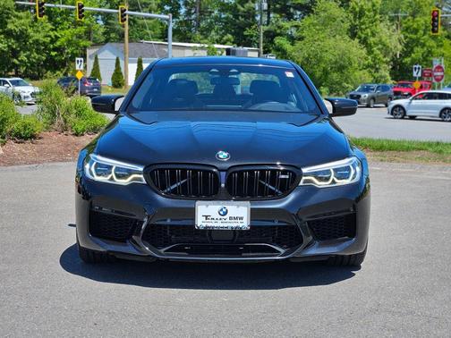 Black Sapphire Metallic 2020 BMW M5 Base