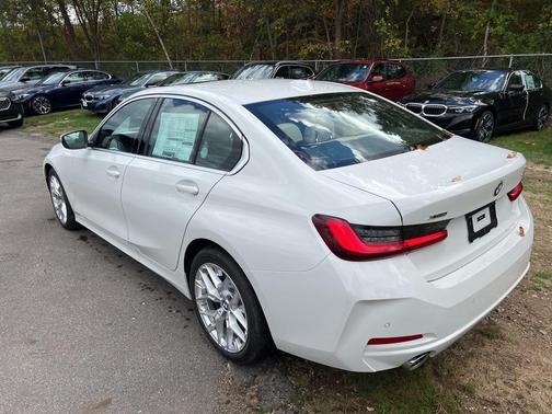 2025 BMW 330 i xDrive