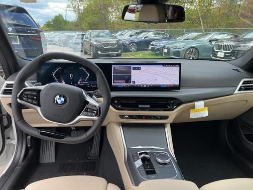 2025 BMW 330 i xDrive
