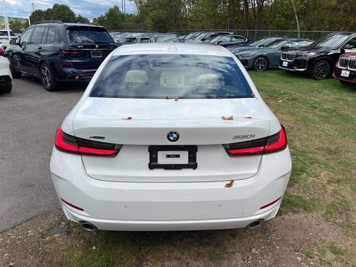 2025 BMW 330 i xDrive