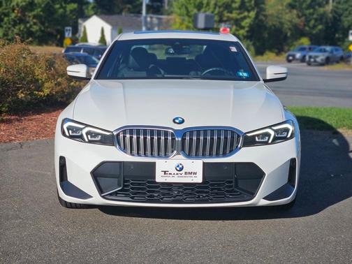 2023 BMW 330 i xDrive