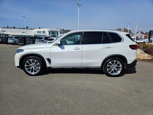 2025 BMW X5 xDrive40i