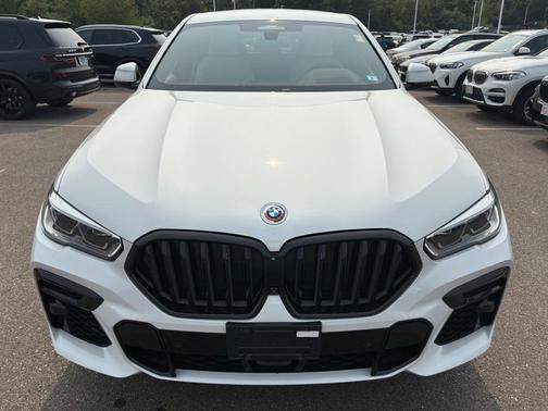 2023 BMW X6 M50i