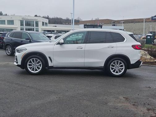 Alpine White 2021 BMW X5 xDrive40i