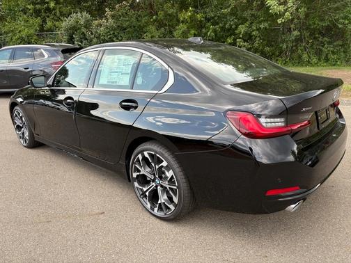 2025 BMW 330 i xDrive