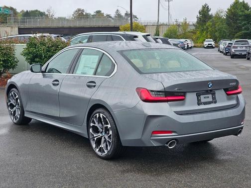 2025 BMW 330 i xDrive