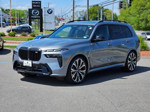 2024 BMW X7 M60i