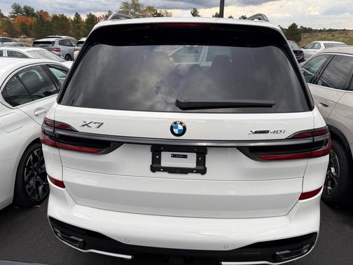 2026 BMW X7 xDrive40i
