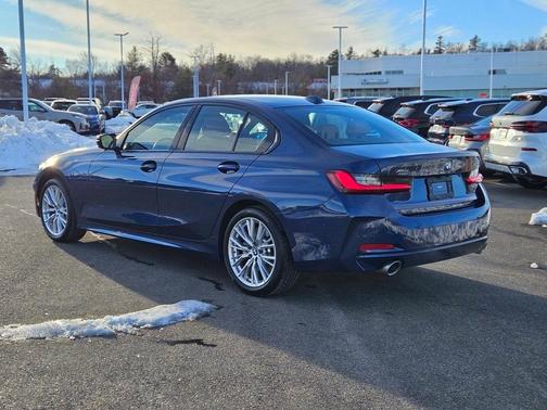 2023 BMW 330 i xDrive