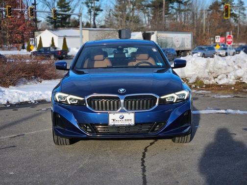 2023 BMW 330 i xDrive
