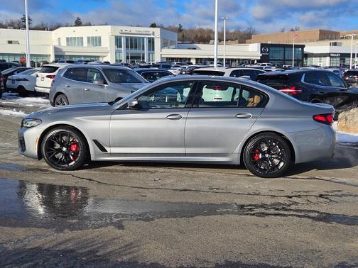 2023 BMW 540 i xDrive