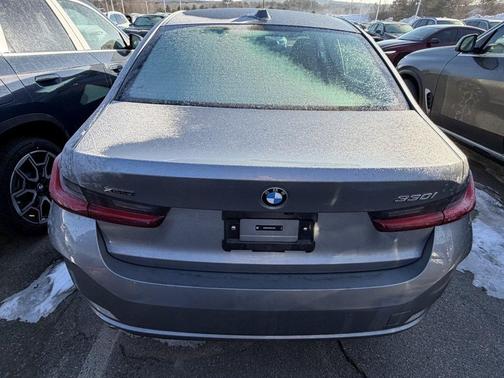 2025 BMW 330 i xDrive