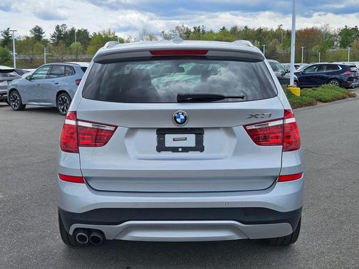 Glacier Silver Metallic 2017 BMW X3 xDrive28i