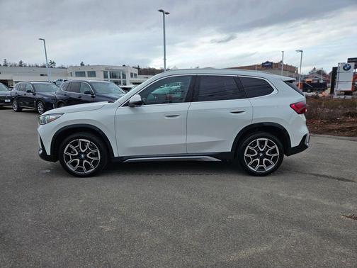 Alpine White 2025 BMW X1 xDrive28i