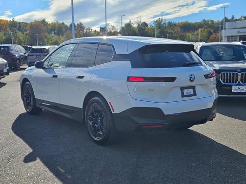 2024 BMW iX xDrive50