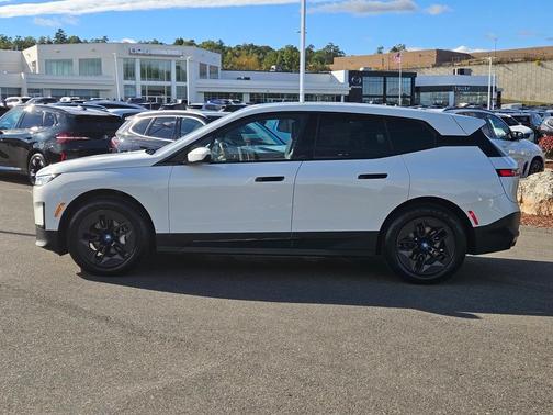 2024 BMW iX xDrive50