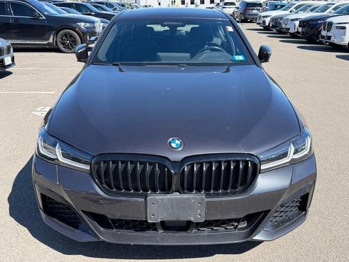Dark Graphite Metallic 2023 BMW 530 i xDrive