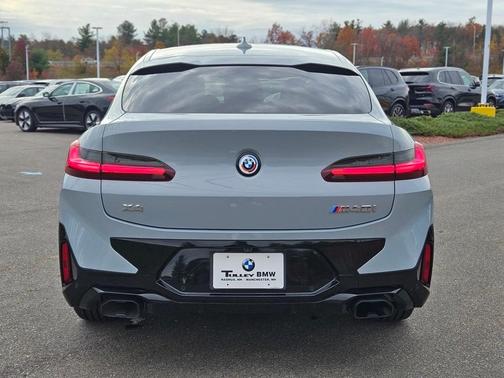 2023 BMW X4 M40i