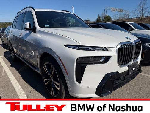 Mineral White Metallic 2024 BMW X7 xDrive40i